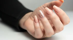 Glitter Accent Nails