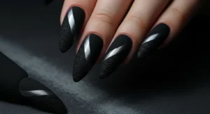 Black Velvet Cat Eye Nails
