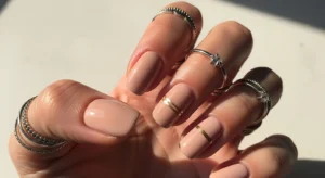 Nude Nails with Thin Gold Line