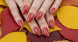 Terracotta nails Thanksgiving warm fall nail idea