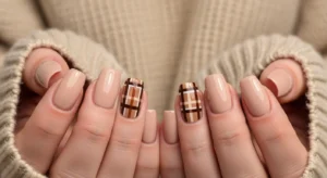 Plaid Accent Nail
