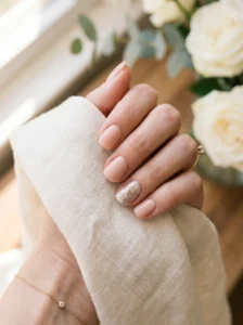 Accent Nail