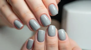 grey nails