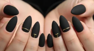 black gold nails