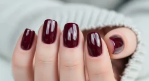 burgundy winter nails