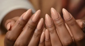 Caramel nails cozy winter nail idea