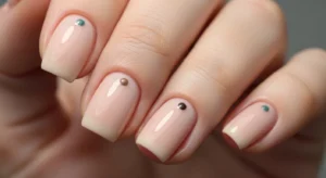 dot nail design