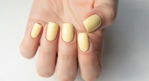 butter yellow short nails