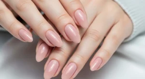 gel nails with long lasting shine and smooth glossy surface